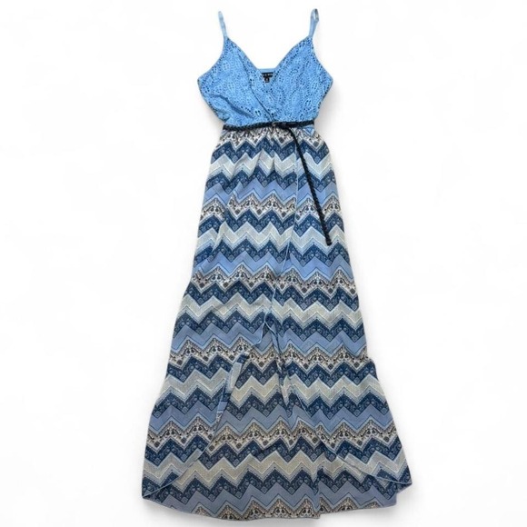 As U Wish Dresses & Skirts - As U Wish boho blue hi low maxi dress with adjustable straps and belt. Size M